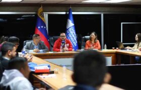 Instalada comisión para evaluar aranceles universitarios