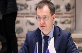 La delegación rusa llega a Estambul para reunirse con representantes ucranianos