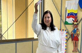 Alcaldesa Meléndez: «Voté por la paz, por la alegría y la democracia en nuestro país»