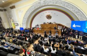 Parlamentarios opositores electos: Bernabé Gutiérrez, Timoteo Zambrano, Enrique Campos, Henrique Capriles Radonski, Luis Emilio Rondón y Stalin González