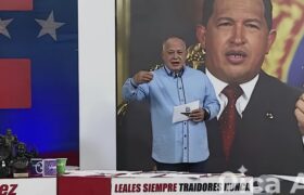 Cabello: Salida de opositores de embajada argentina fue negociada por solicitud de MCM