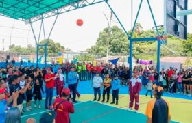 Por un ambiente sano para los jóvenes: Culminan 150 espacios deportivos a través del programa “Mi cancha bonita”