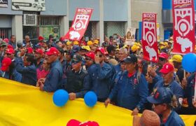 Inicia Gran Marcha por el Día de las Trabajadoras y Trabajadores