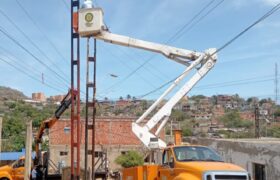 Corpoelec realiza mantenimiento en circuitos de La Asunción