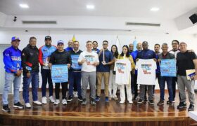 Media Maratón One Run presentó camiseta y medalla
