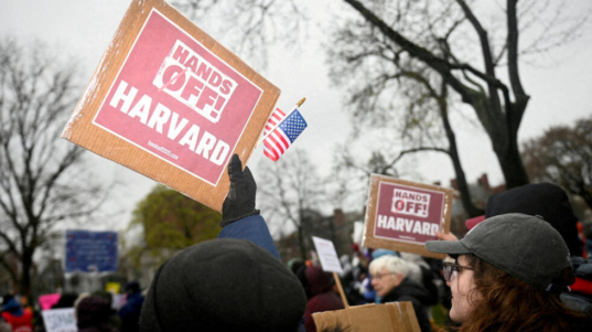 w980-2025-04-30T224938Z_1752165287_RC2KWDA8QCCI_RTRMADP_3_USA-TRUMP-HARVARD-GRANTS