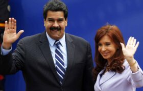 Presidente Maduro se solidariza con Cristina y envía reconocimiento al pueblo argentino