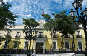 Venezuela extiende condolencias a la India por accidente aéreo que dejó 242 fallecidos