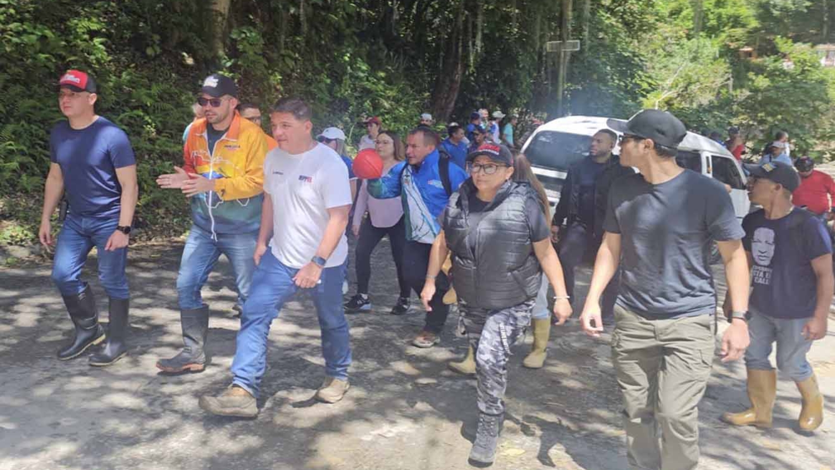 Gobierno Bolivariano Obras Públicas y Servicios