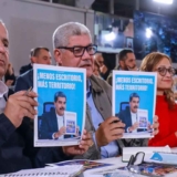 Menos escritorio más territorio