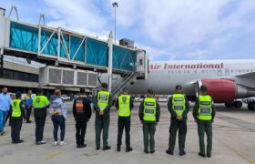 Arriban al país 141 migrantes provenientes de Estados Unidos