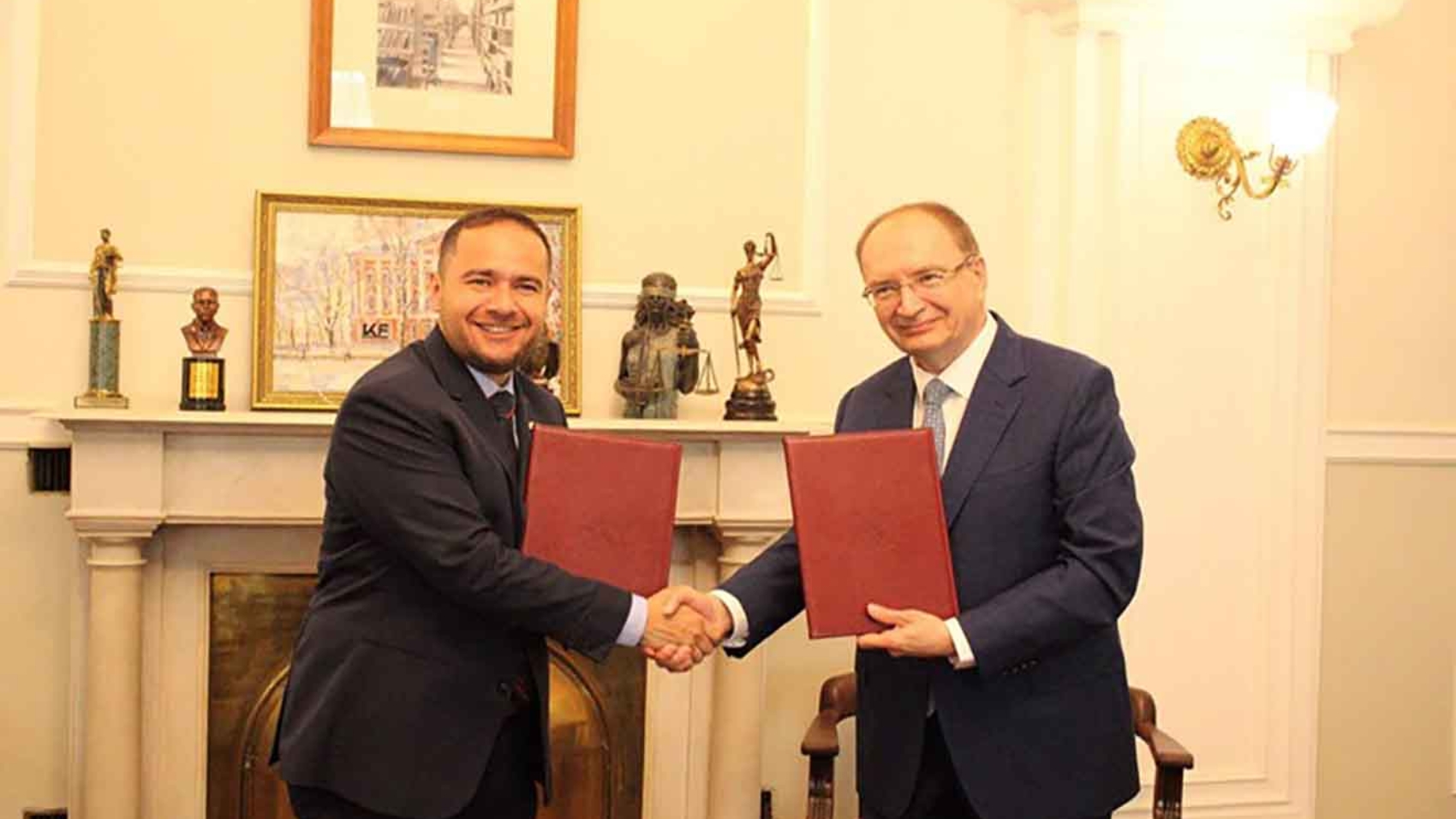 Venezuela y Rusia-desarrollo educativo conjunto