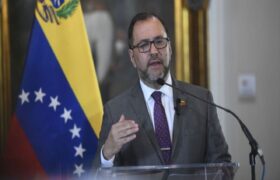 Canciller Gil recuerda “uno de los actos de piratería judicial más inauditos de la historia moderna”