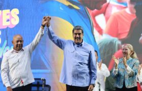 Luis Reyes Reyes fue juramentado como gobernador para el período 2025-2029