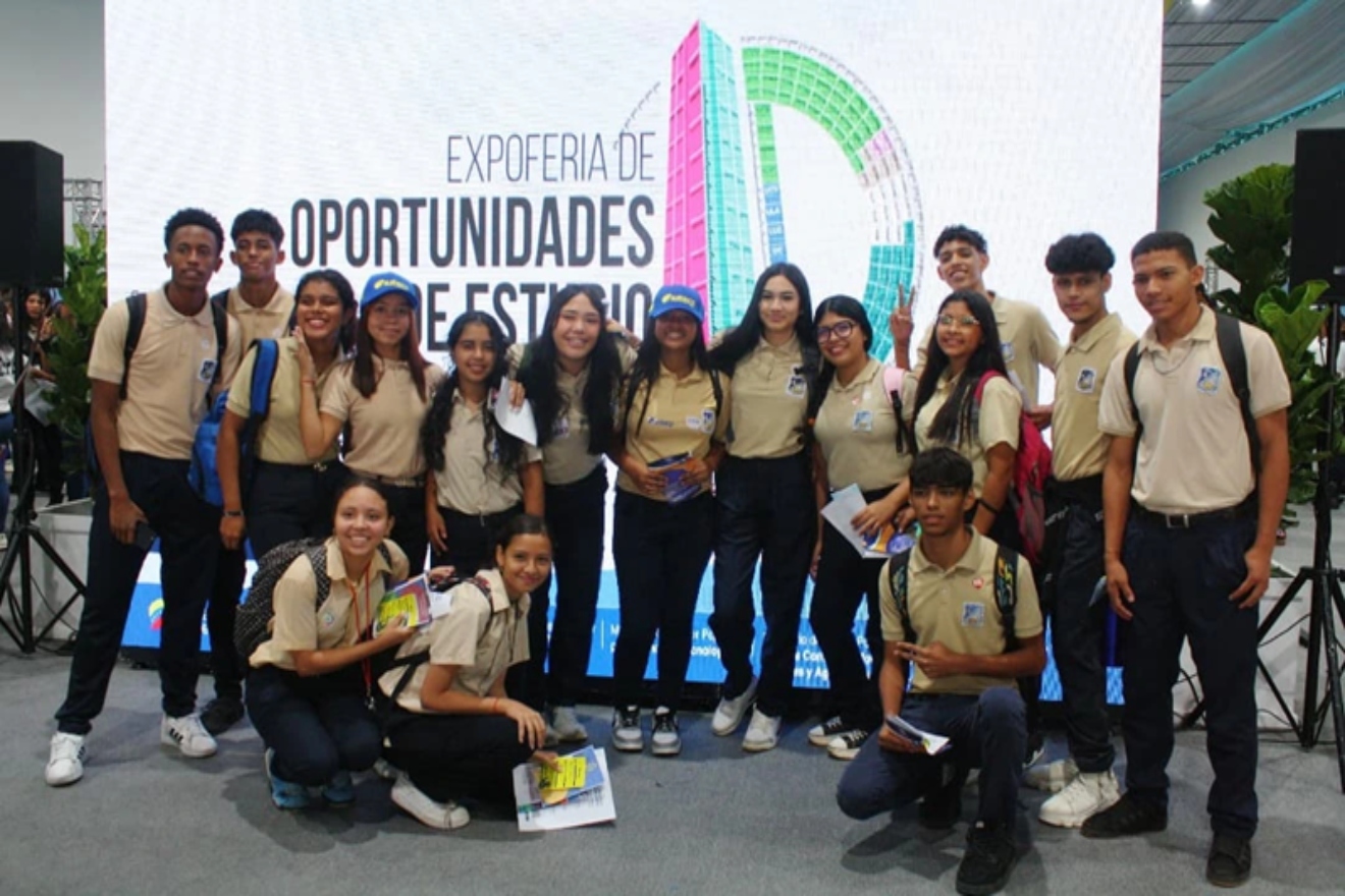 universitarios
