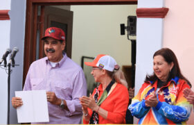 Maduro anuncia CFG con un taller de dos días con los 24 gobernadores y 335 alcaldes electos