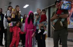 Primera Combatiente Cilia Flores celebra el reencuentro familiar de 7 niños rescatados de Estados Unidos