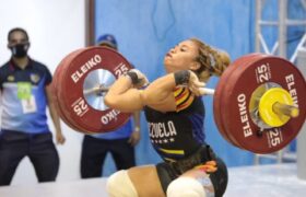 La selección nacional de halterofilia inicia firme el Campeonato Panamericano