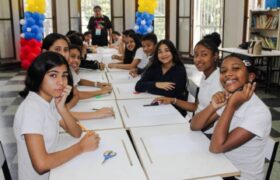 Coloquio de Literatura Infantil y Juvenil trasciende la Filven hasta las escuelas