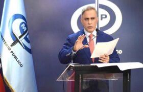 Tarek William Saab a Bukele: “Desmienta usted que no es el genocida de Centroamérica»