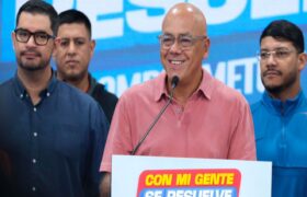 Jorge Rodríguez: «Estas elecciones han derrotado el extremismo (…) lo que se cuentan son los votos»