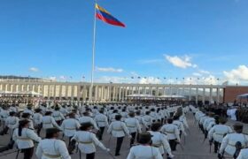 Presidente Maduro llama a la juventud militar a mantener compromiso inquebrantable