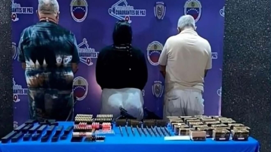 PNB aprehendió a 3 ciudadanos que tenían en su poder más de 2 mil municiones