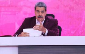 Presidente Maduro llama a defender la soberanía