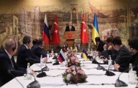 Rusia y Ucrania retoman negociaciones en Estambul