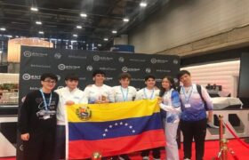 Venezolanos del programa Semilleros Científicos conquistan oro en concurso internacional «AI for Good 2025»