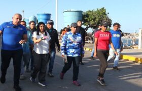 Vicepresidenta Rodríguez revisa planes productivos en La Guaira junto a pescadores