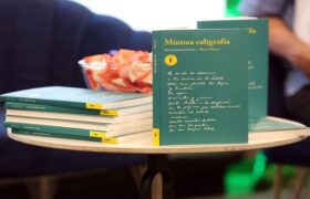 Bautizan libro “Mínima caligrafía” de Belén Ojeda en el 19° Festival Mundial de Poesía