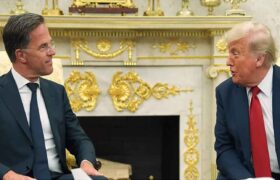 Trump amenaza con aranceles si no cesa la guerra entre Rusia y Ucrania