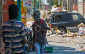 ONU: Pandillas violentas tienen el «control casi total» de la capital de Haití