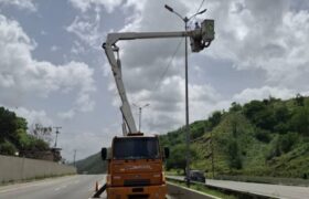 Avanza mantenimiento integral de alumbrado público en vías mirandinas