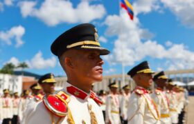 Graduandos militares juran proteger a Venezuela