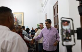 Presidente Maduro visita Palacio de los Cóndores en Maracaibo