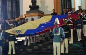 Venezuela conmemora 242 años del Natalicio del Libertador Simón Bolívar