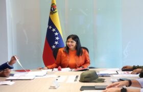 Consejo de vicepresidentes supervisa atención a afectados por lluvias