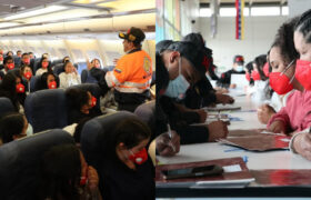 Arriba al país vuelo proveniente de Honduras con 205 connacionales