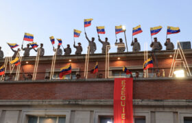 Presidente Maduro convoca jornada nacional de alistamiento en defensa de la soberanía