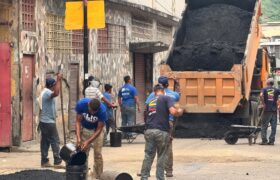 Alcalde Antonio Galíndez inicia plan de recuperación de vialidad en Guarenas