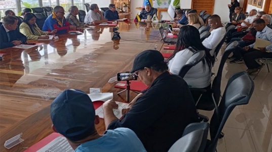 Constituyen-Comite-Tecnico-para-el-Manejo-de-Desechos-Solidos-en-Venezuela-4