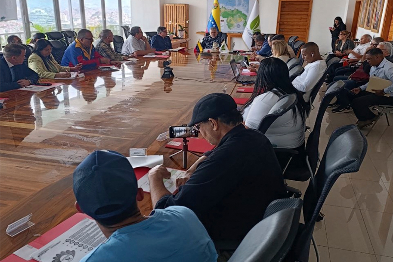 Constituyen-Comite-Tecnico-para-el-Manejo-de-Desechos-Solidos-en-Venezuela-4