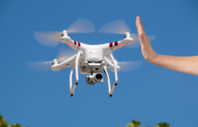 Gobierno prohíbe operaciones y comercialización de drones en Venezuela