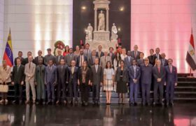 Venezuela y Egipto reafirman lazos de hermandad ante el Libertador Simón Bolívar