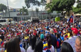 Movimiento Voluntariado SUAF protesta frente a la ONU en rechazo a las agresiones estadounidenses contra Venezuela