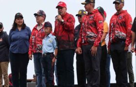 Ministro Cabello reconoce labor de los bomberos en su día y entrega dotación de equipos