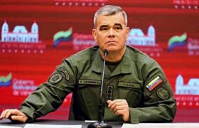 Padrino López advierte a EEUU: «No se atrevan a poner una mano en Venezuela»
