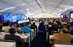 Vicepresidenta Rodríguez destaca uso del Sistema 1×10 para distribuir recursos al pueblo